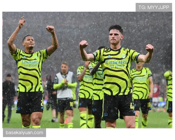 亨利回撤接应盘活进攻，强强对话中主导阿森纳关键战