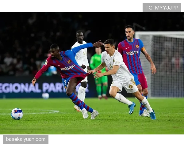 拉菲尼亚与维尼修斯：进攻效率与战术角色差异解析