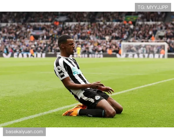 伊萨克与亨利锋线效率差异：技术风格如何影响进攻产出