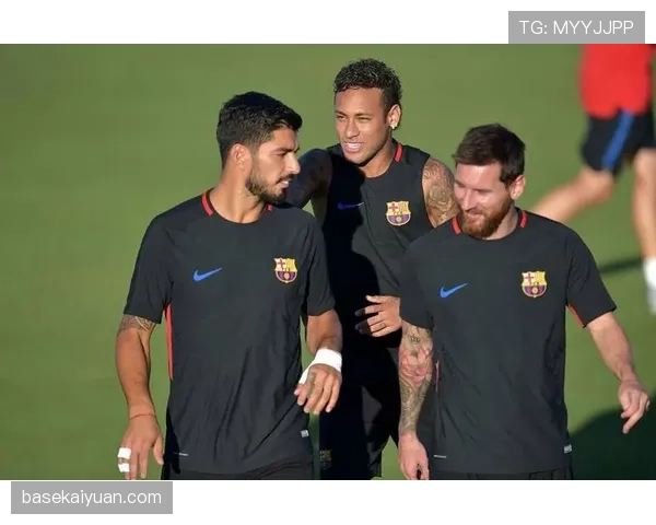 内马尔如何通过连续突破撕开防线，提升巴萨关键战进攻威胁？